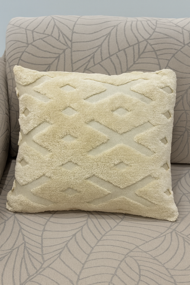 özel Tasarım 45 x 45cm Punch Panç Desen Dekoratif Kırlent Kılıfı krem