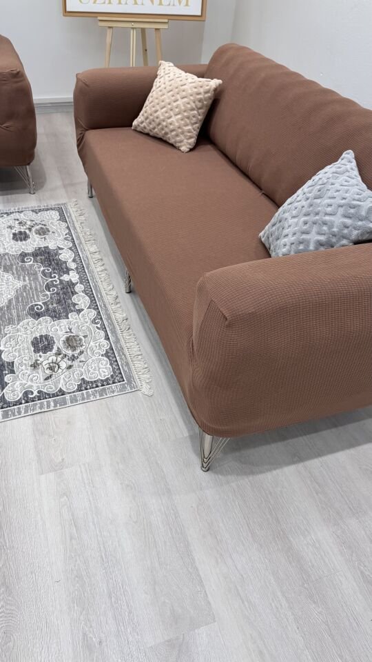 Likrali Streç Lastikli Esnek Yikanabilir Kare Desen Üç Kişilik Kotuk Örtüsü Koltuk Kılıfı (1adet) kahverengi